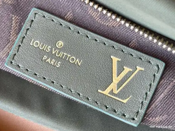 Aaa replica ru POCHETTE VUITTON LOUIS MAXI ACCESSOIRES MULTI 0517